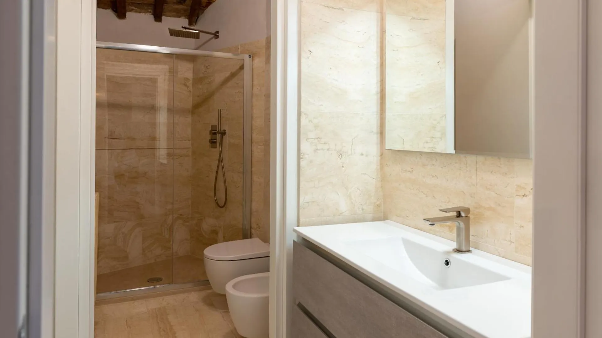 Dimora Storica Antica Grancia Bed & Breakfast Rapolano Terme 0*,